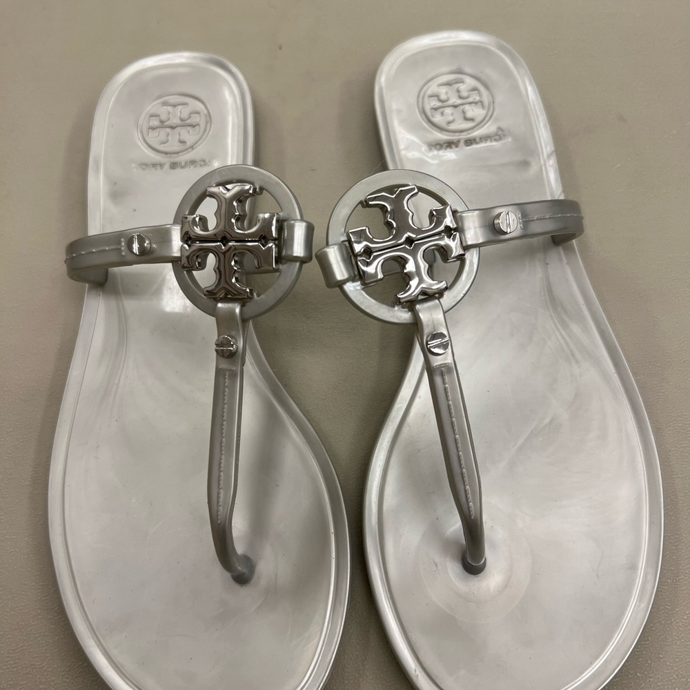 Tory Burch Silver Jelly Sandal Size 6